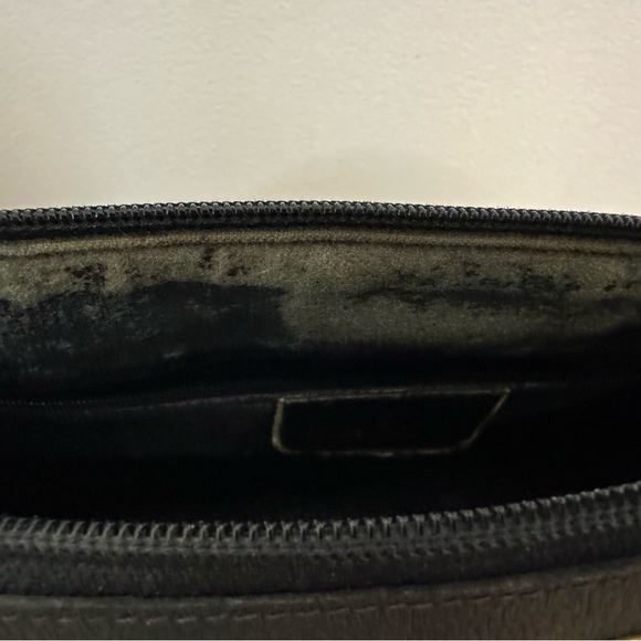 Authentic Vintage Gucci Boston GG Monogram Bag - Picture 6 of 10